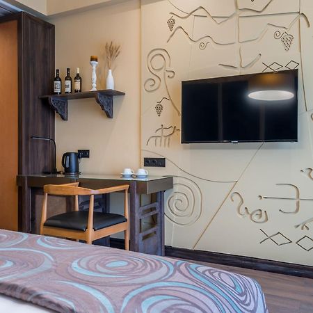 Giuaani Winery Hotel Manavi ภายนอก รูปภาพ