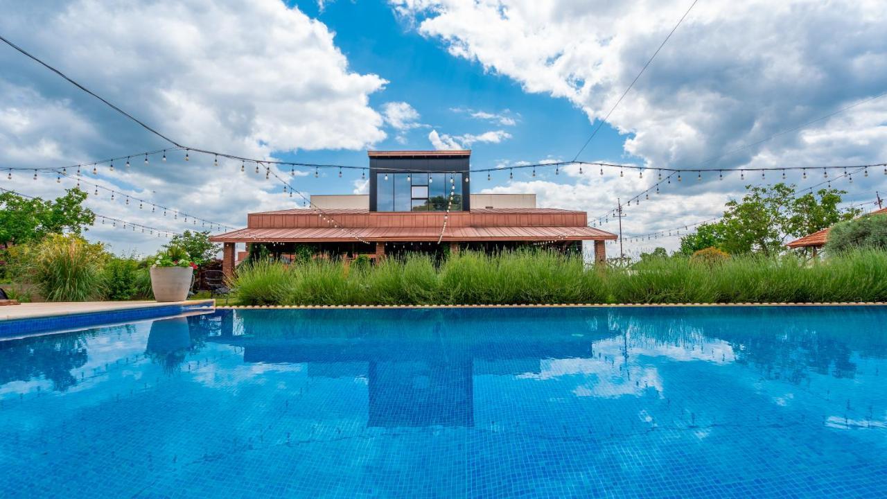 Giuaani Winery Hotel Manavi ภายนอก รูปภาพ