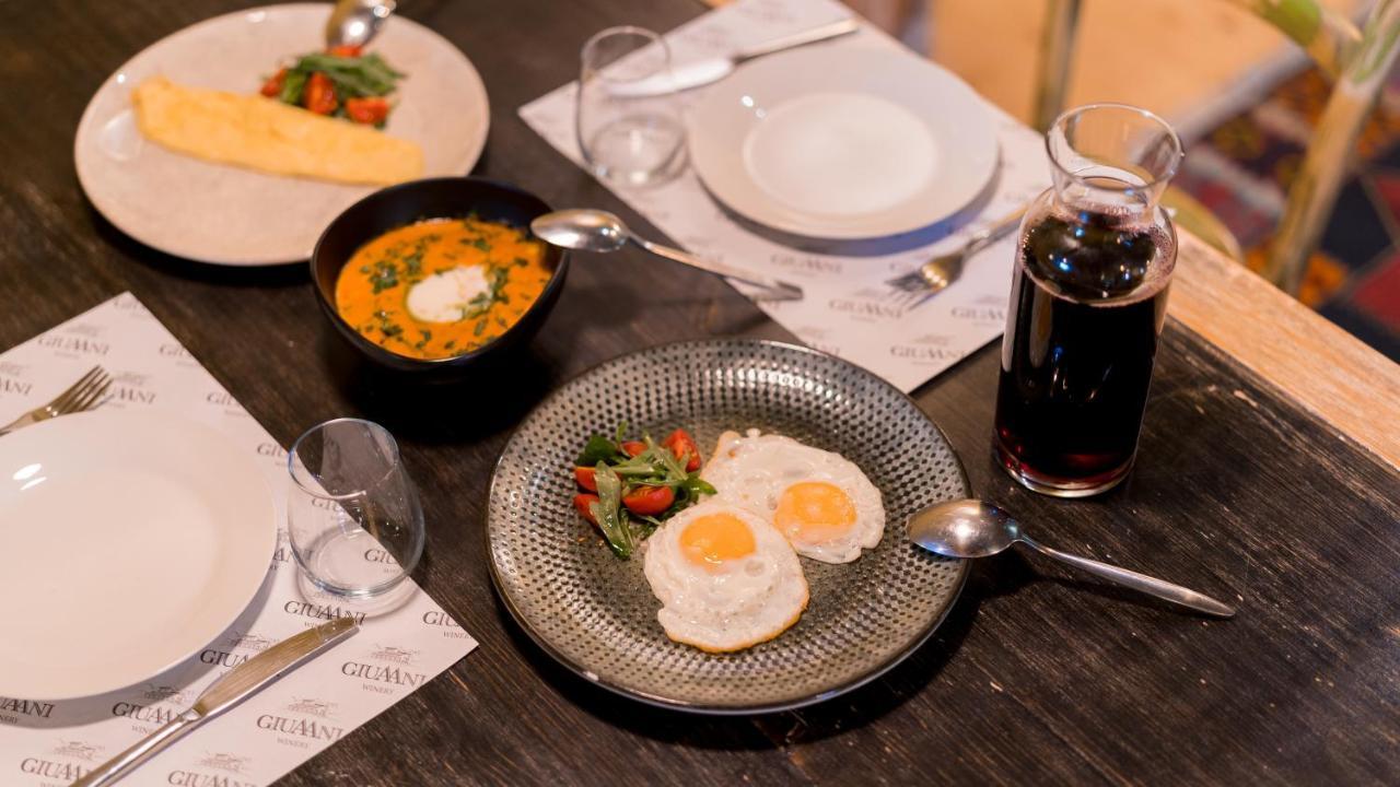 Giuaani Winery Hotel Manavi ภายนอก รูปภาพ
