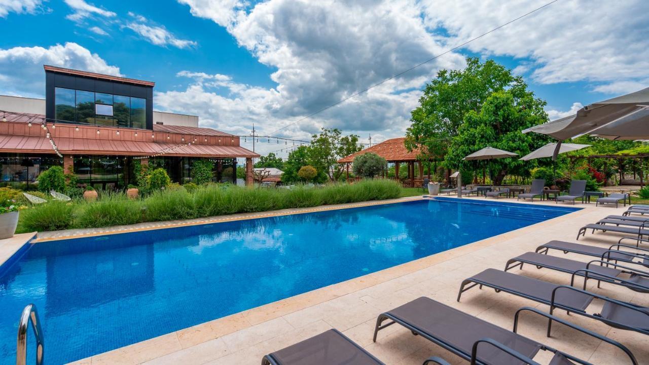 Giuaani Winery Hotel Manavi ภายนอก รูปภาพ