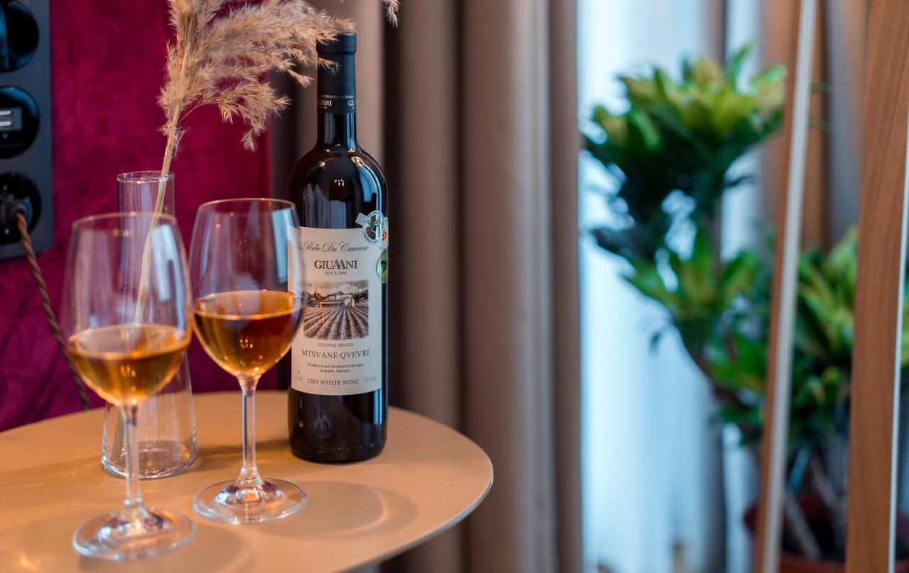 Giuaani Winery Hotel Manavi ภายนอก รูปภาพ