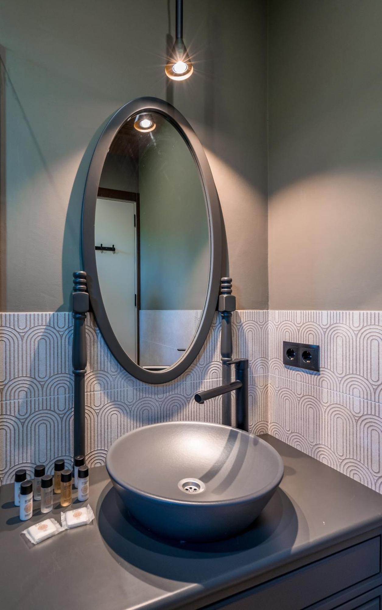 Giuaani Winery Hotel Manavi ภายนอก รูปภาพ
